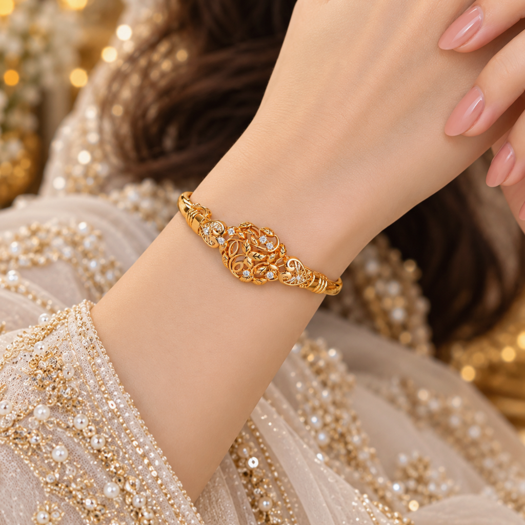Gold plated gorgeous Openable Bracelet
