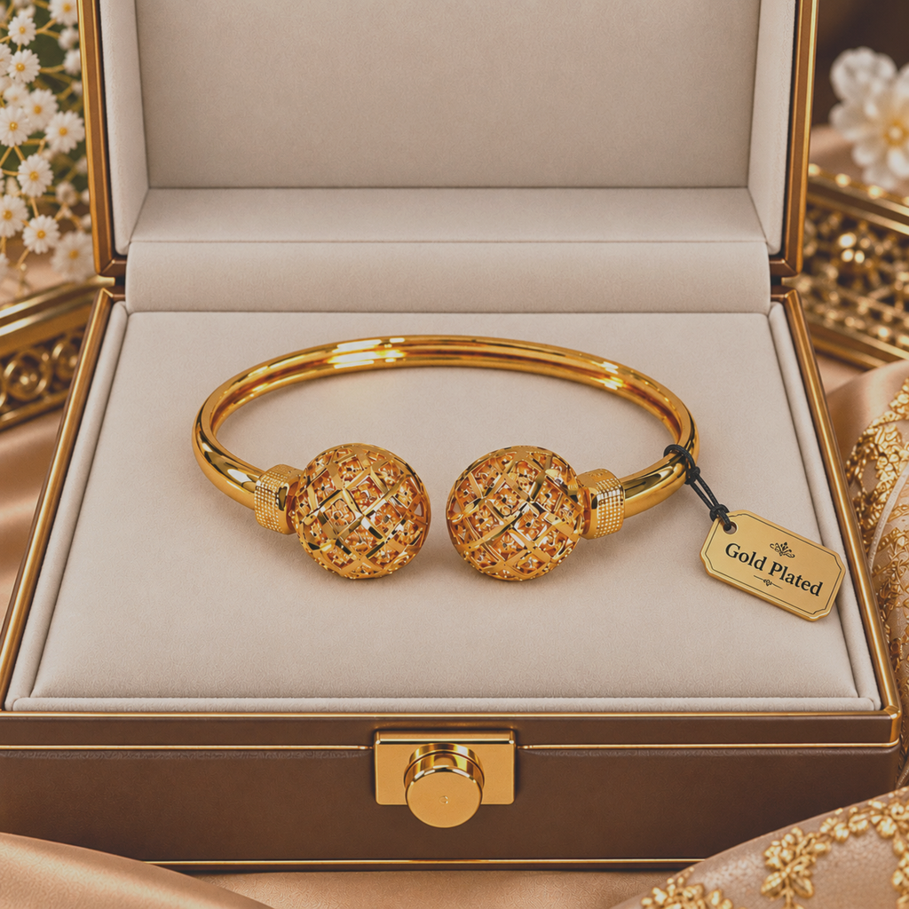 Gold plated adjustable Bracelet