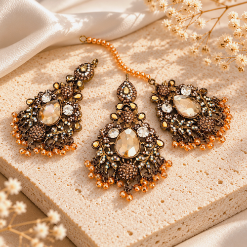 Gorgeous Bindiya and Earrings