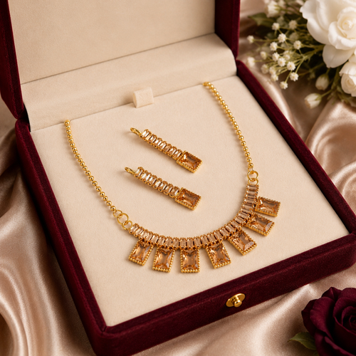 Beautiful Zirconia Pendant set