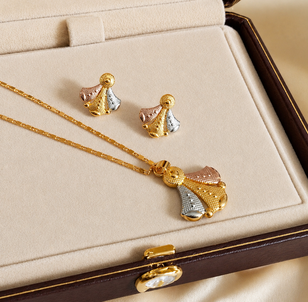 Gorgeous Gold plated Pendant set