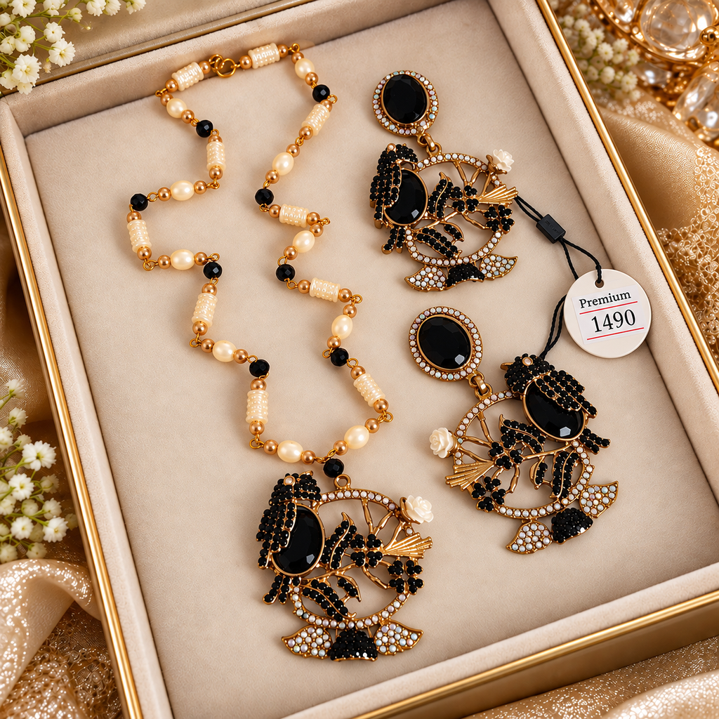 Beautiful Short Maala set
