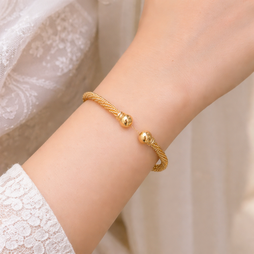 Gold plated, adjustable Bracelet