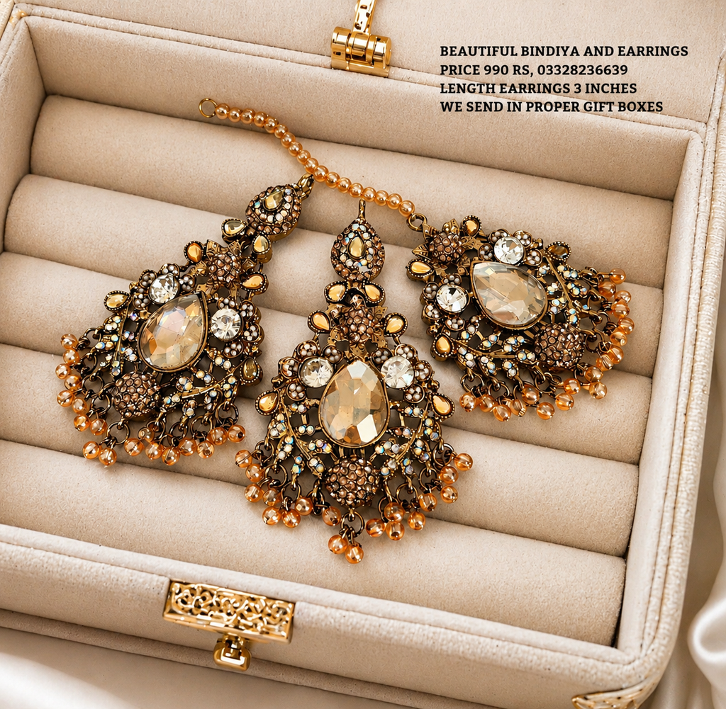 Gorgeous Bindiya and Earrings