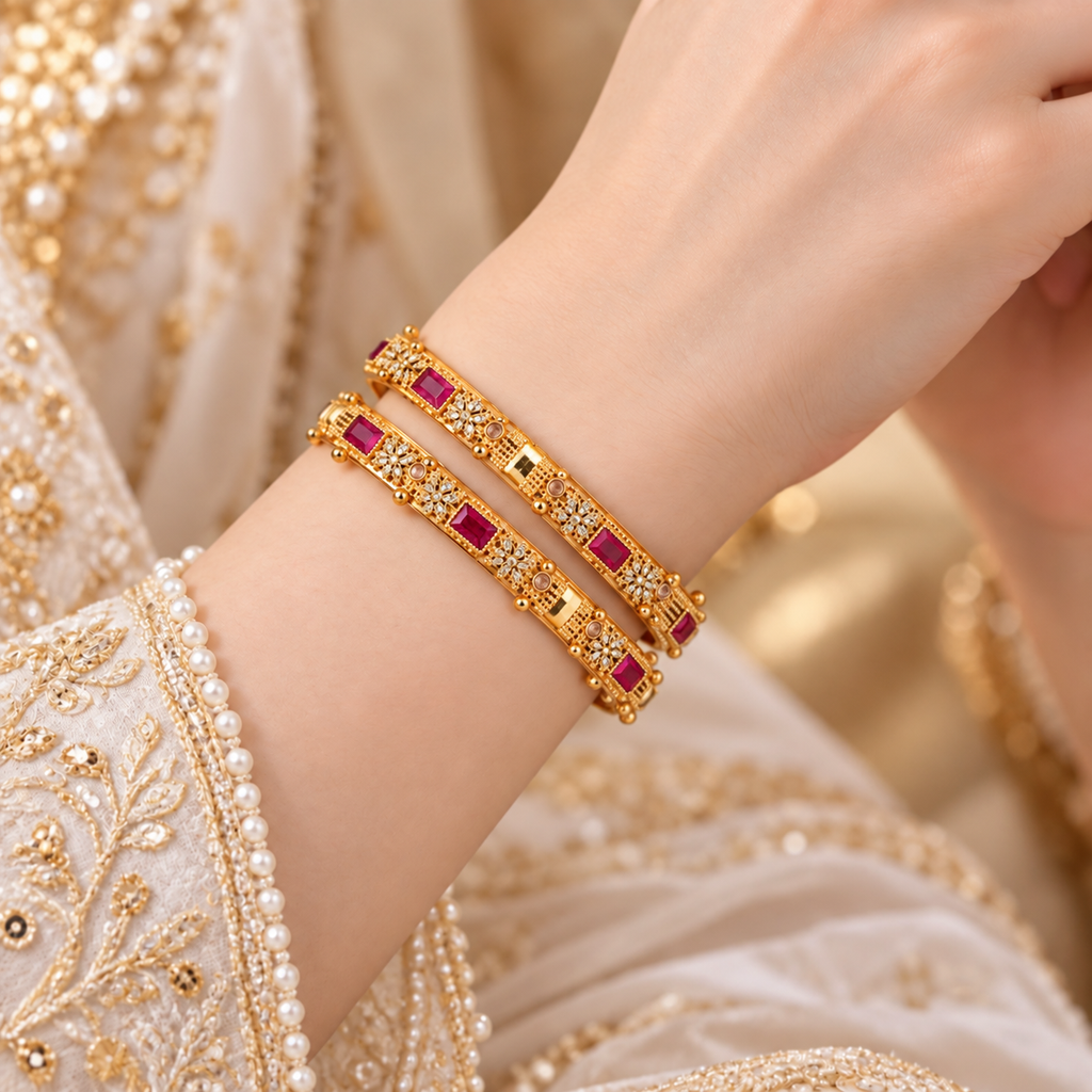 Fine Polished Beautiful Kara set