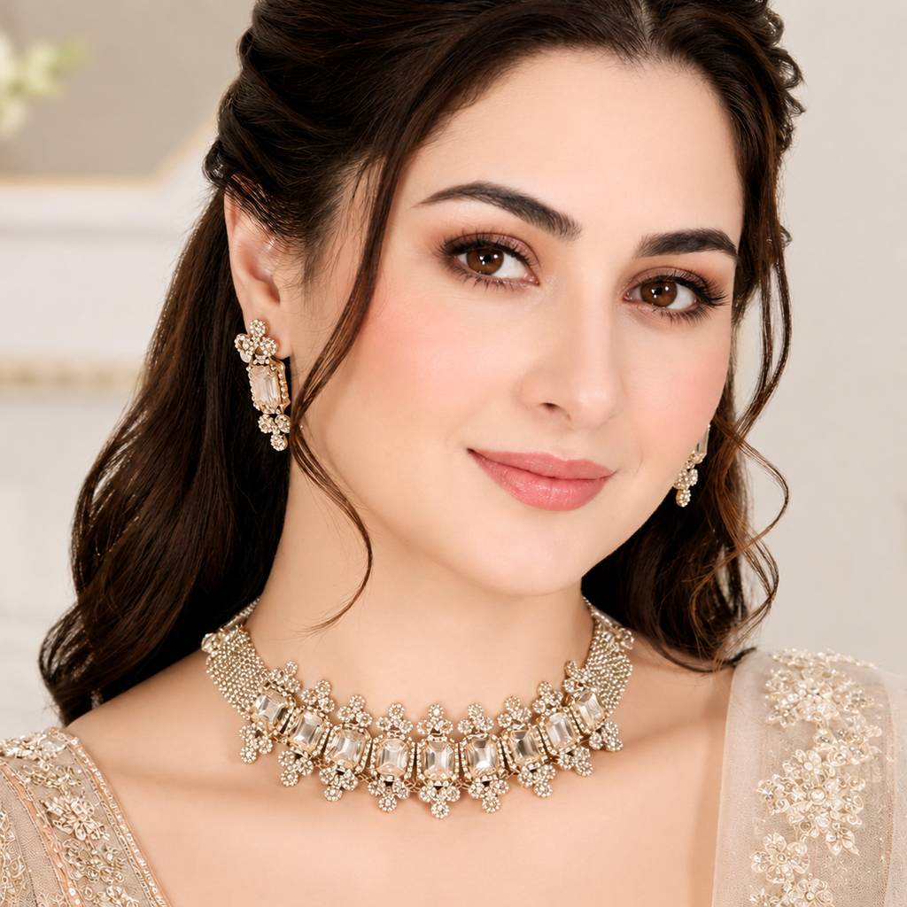Beautiful Crystals Choker Set