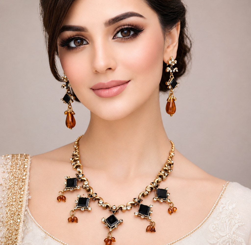 Beautiful Antique Necklace set